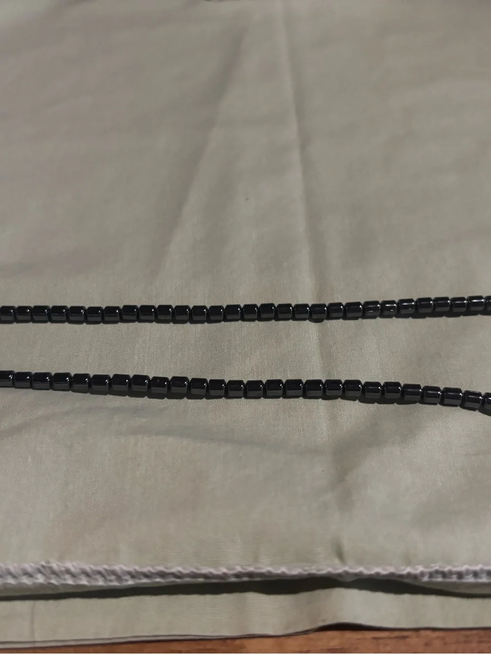 Stylish Hematite Beaded Women's Necklace - Black